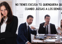 Compañeros de trabajo juzgando una compañera. Romanos 2: 1