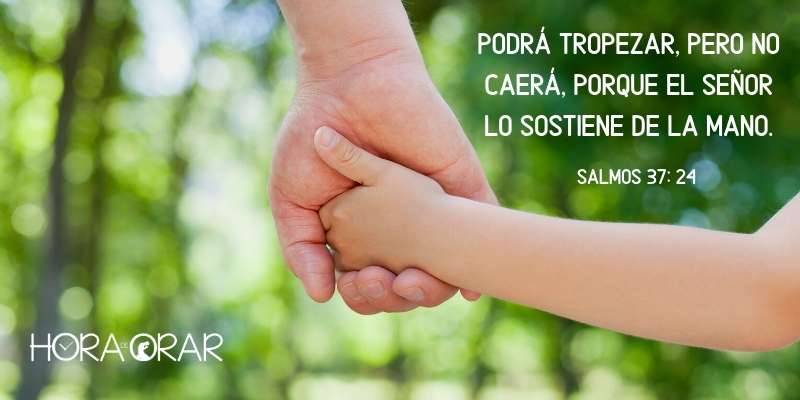 Un padre sostiene la mano de su hijo. Salmos 37: 24