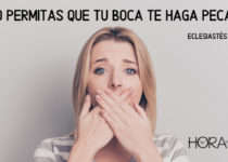 Mujer tapándose la boca. Eclesiastes 5: 6