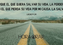 Una carretera desierta.