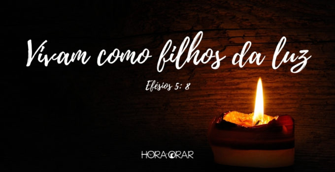 Uma vela. Efesios 5: 8