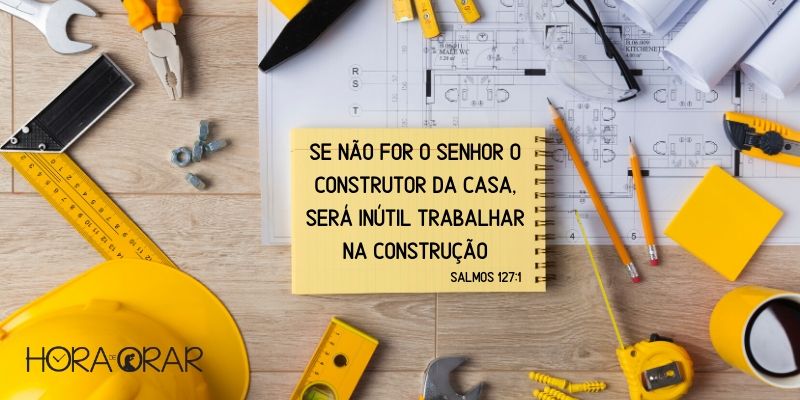 Mesa de construção com ferramentas e projeto. Salmos 127:1