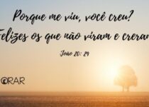 Uma árvore no por do sol. João 20:29