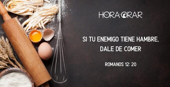 Una mesa con huevos, pasta y harina. Romanos 12:20