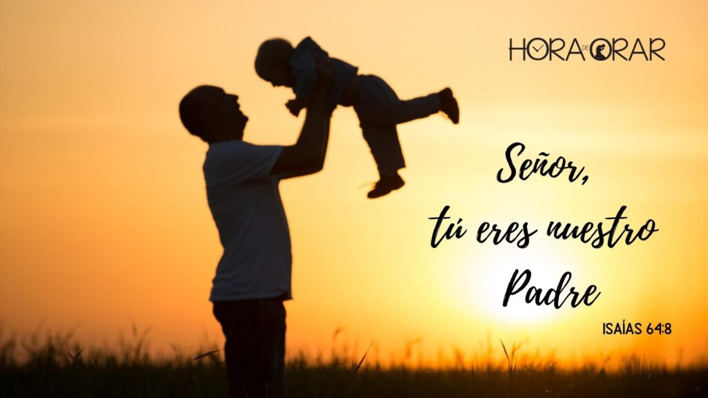 Un hombre alza a su hijo. Isaias 64:8