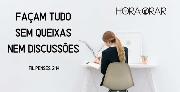 Mulher trabalhando, focada. Filipenses 2:14