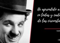 Charles Chaplin sonríe y el verso de filipenses 4:12