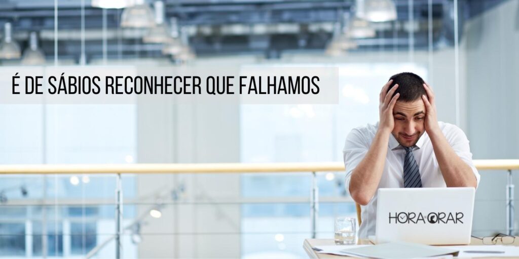 Homem no trabalho constando um erro