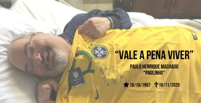 Foto de Paulo Henrique Machado, o Paulinho, com a camisa da seleção brasileira