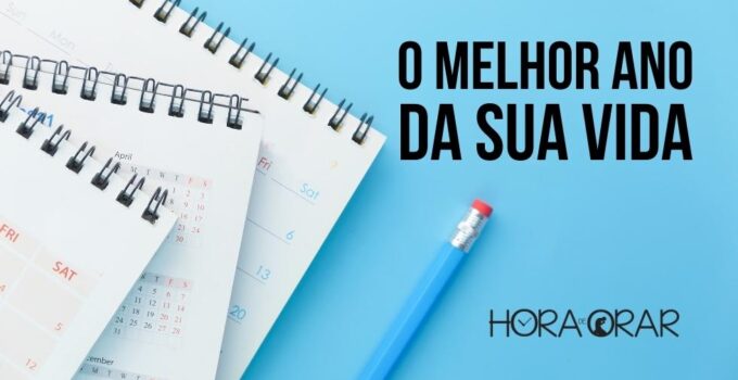 Alguns calendários, um lápis e a frase o melhor ano da sua vida