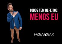 Homem com aspecto de arrogância e a frase: Todos tem defeitos, menos eu.